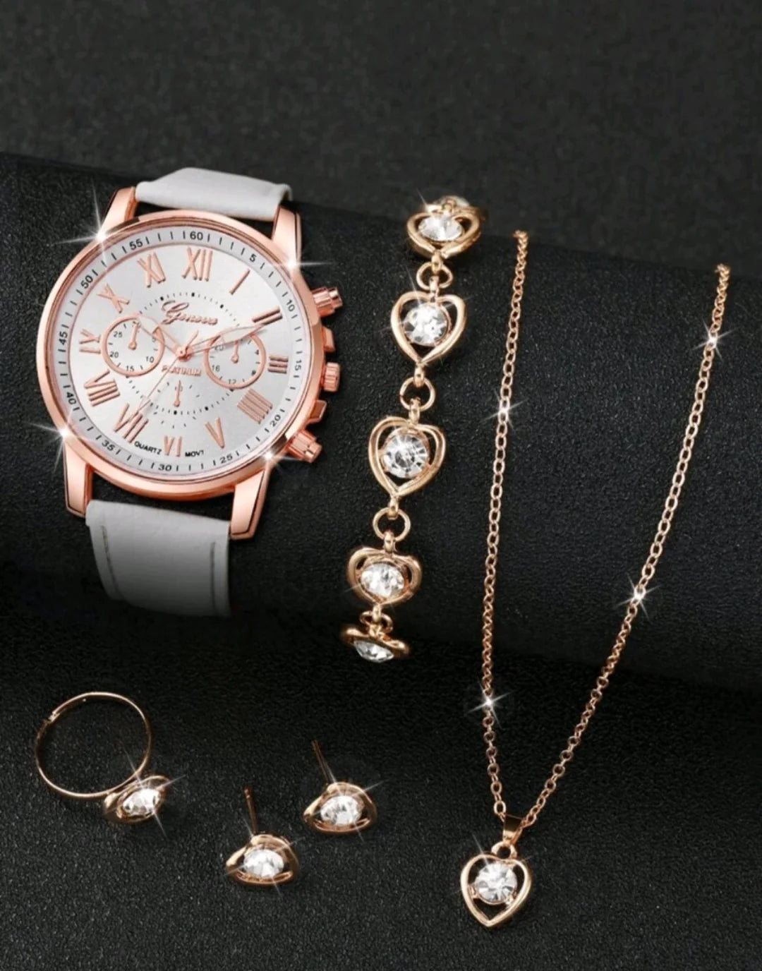 Ladies 4 piece elegant Three-eye roman scale dial quartz watch and jewellery set