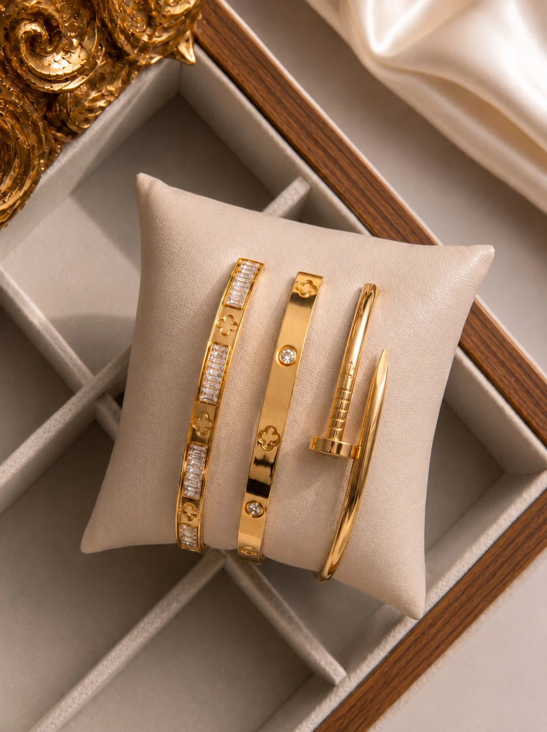 The Dandelina 3 piece jewellery set